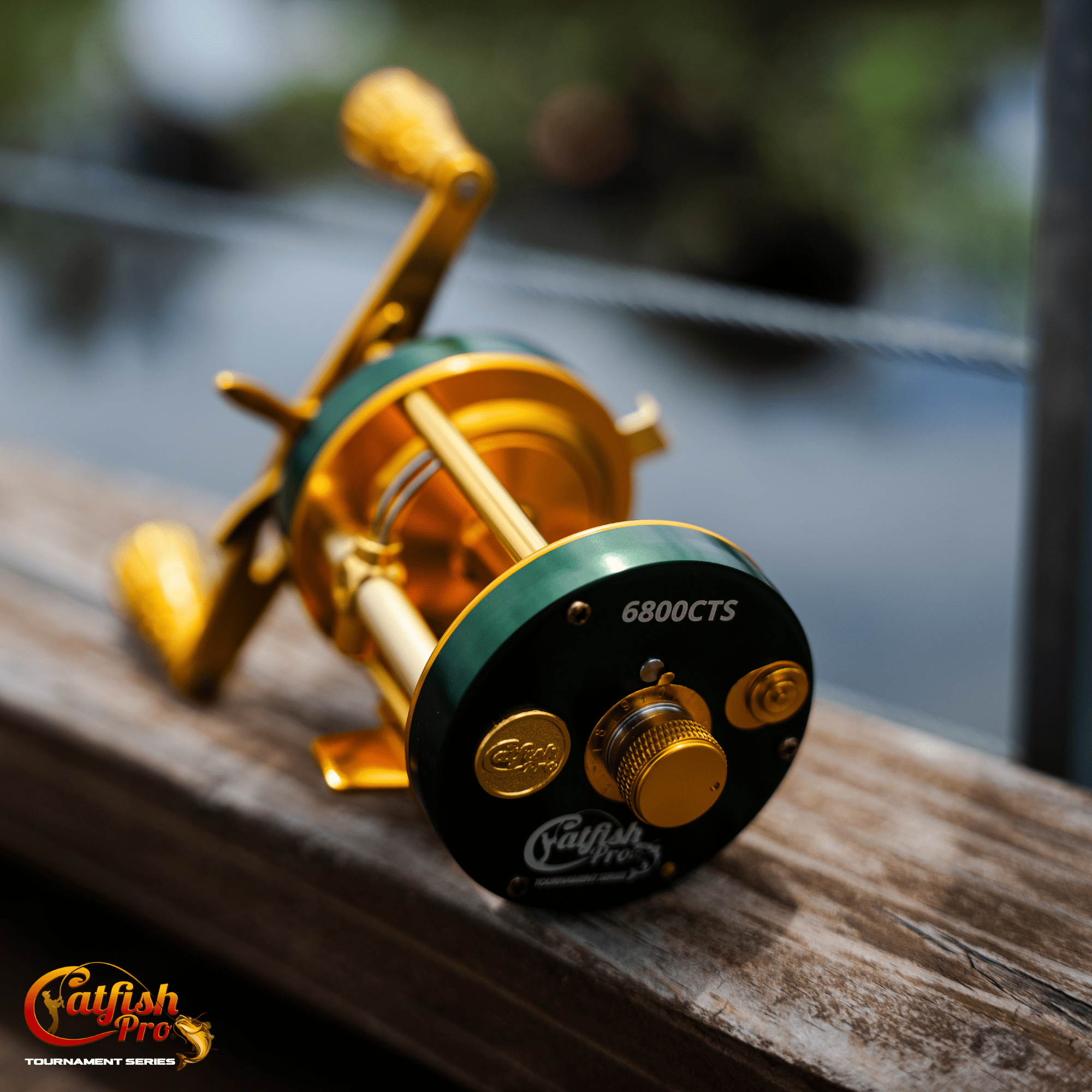 6800 CTS Round Baitcaster Reel - Catfish Pro